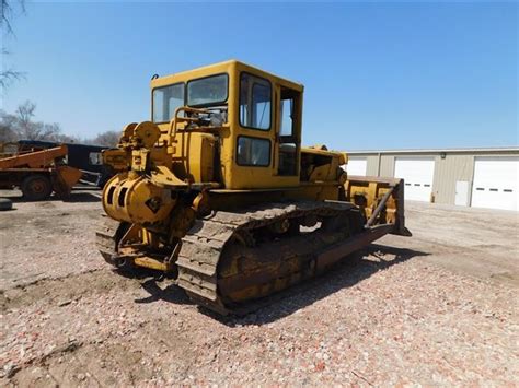 Notice Every attempt is made to ensure the data listed is accurate. . 1960 caterpillar d7 dozer